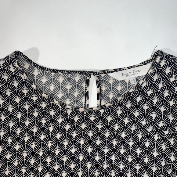 Top Part Two - Picture 2 of 7